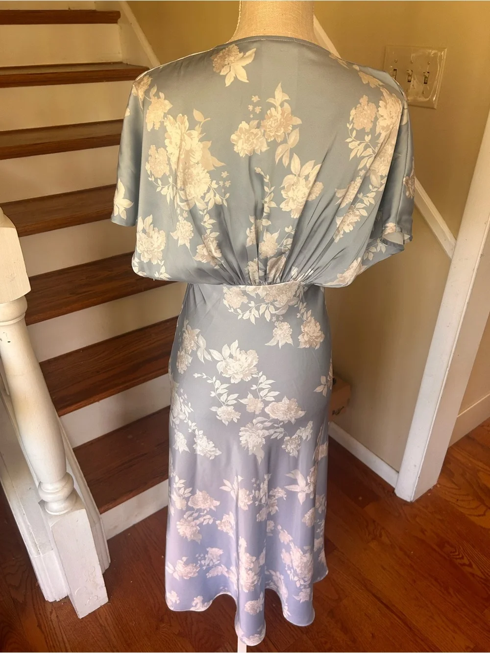 BHLDN Leila Blue Floral Maxi Dress 4 Deep V Flutter Sleeve Bridal Guest Shower - Picture 8 of 16